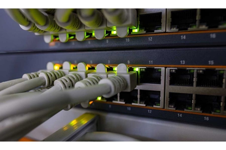 Các lưu ý lựa chọn Switch PoE vs PoE+ vs PoE++